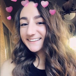 Meet your Posher, Julianna